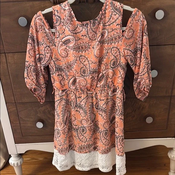 Paisley Print Orange Top with Lace Detail - Picture 6 of 7